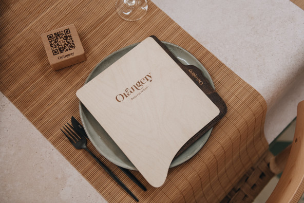 ERGO - A4 Letter Wooden menu boards A4 wooden letter made of oak or birch with an innovative opening and binding system.